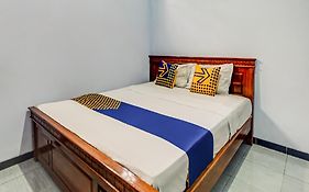 SPOT ON 90797 Sukun Syariah Homestay